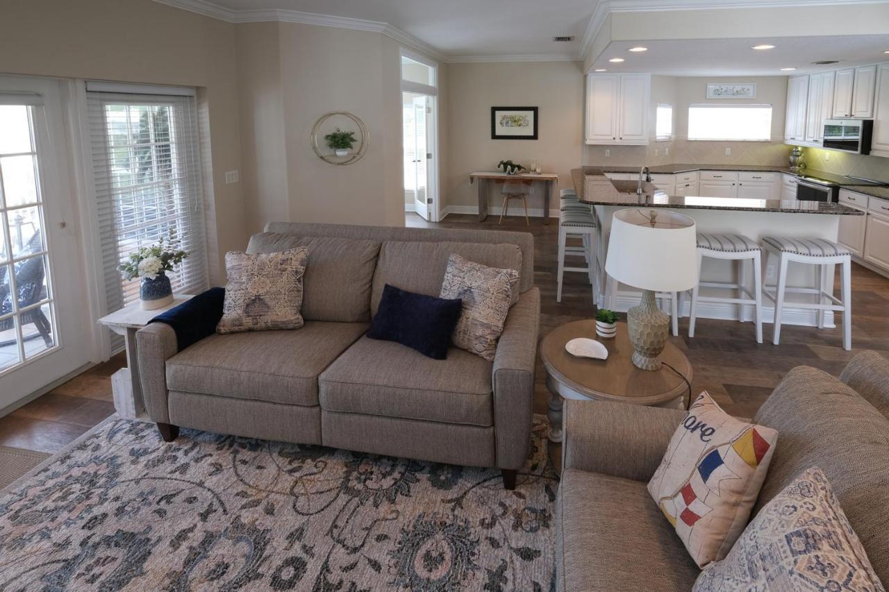 Hibiscus Hideaway Condo Walk To Historic Bridge St Bradenton Beach Exteriör bild