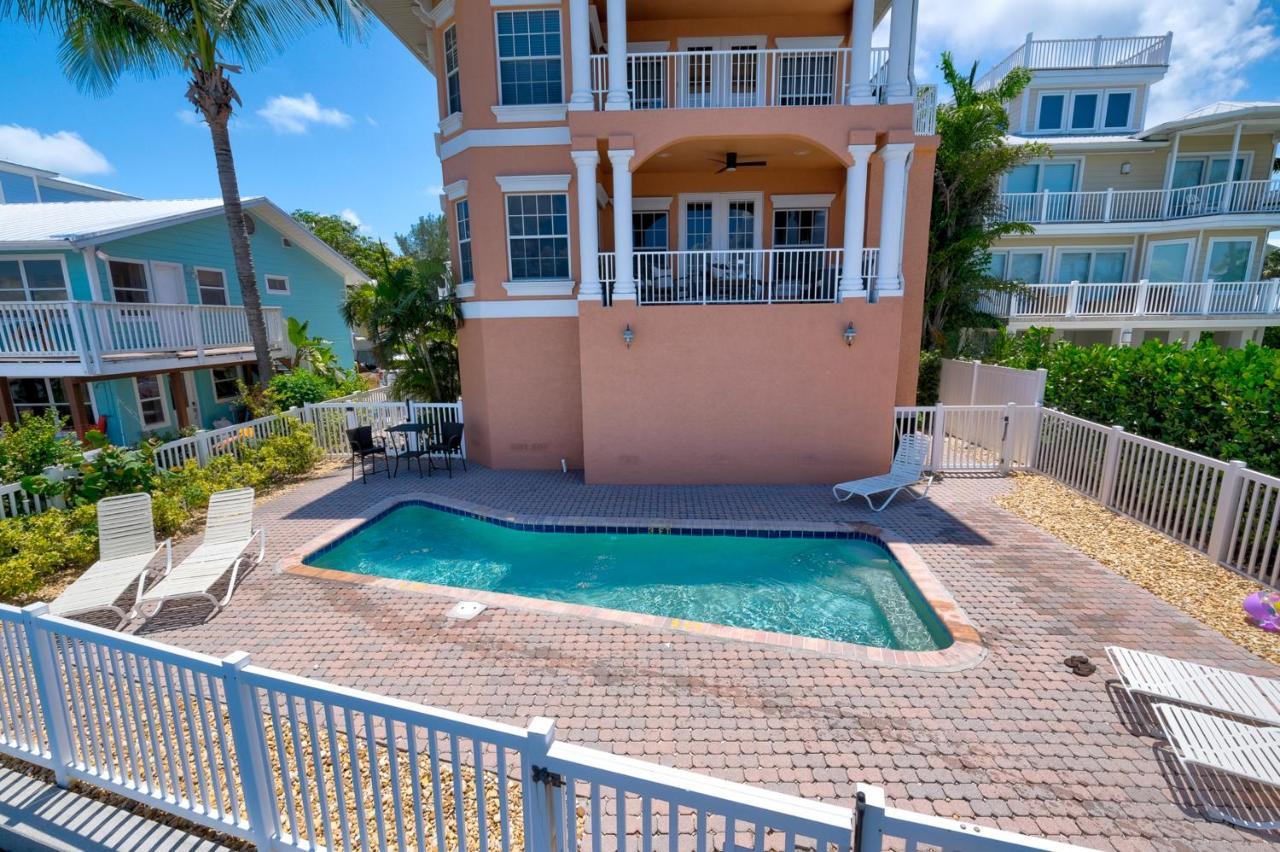 Hibiscus Hideaway Condo Walk To Historic Bridge St Bradenton Beach Exteriör bild