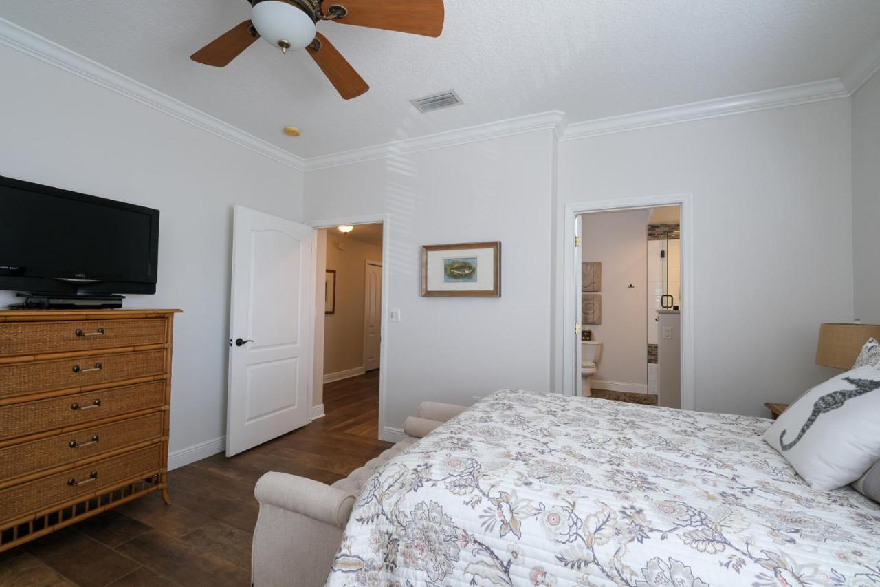 Hibiscus Hideaway Condo Walk To Historic Bridge St Bradenton Beach Exteriör bild