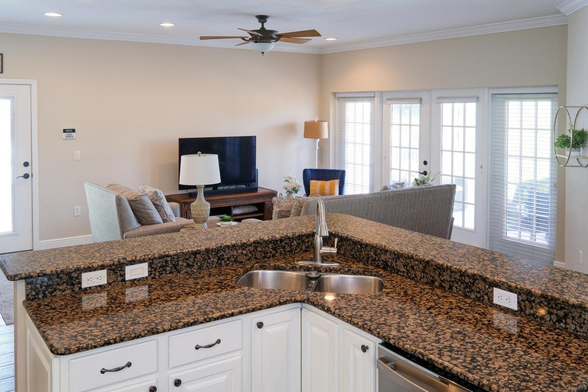 Hibiscus Hideaway Condo Walk To Historic Bridge St Bradenton Beach Exteriör bild